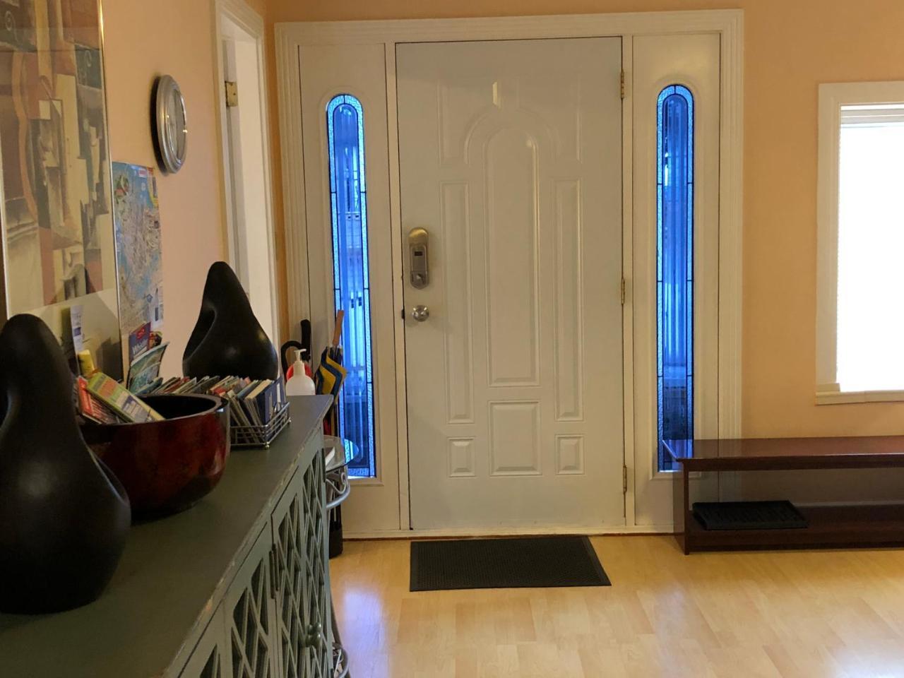 וונקובר Cozy Bedrooms Guest House מראה חיצוני תמונה