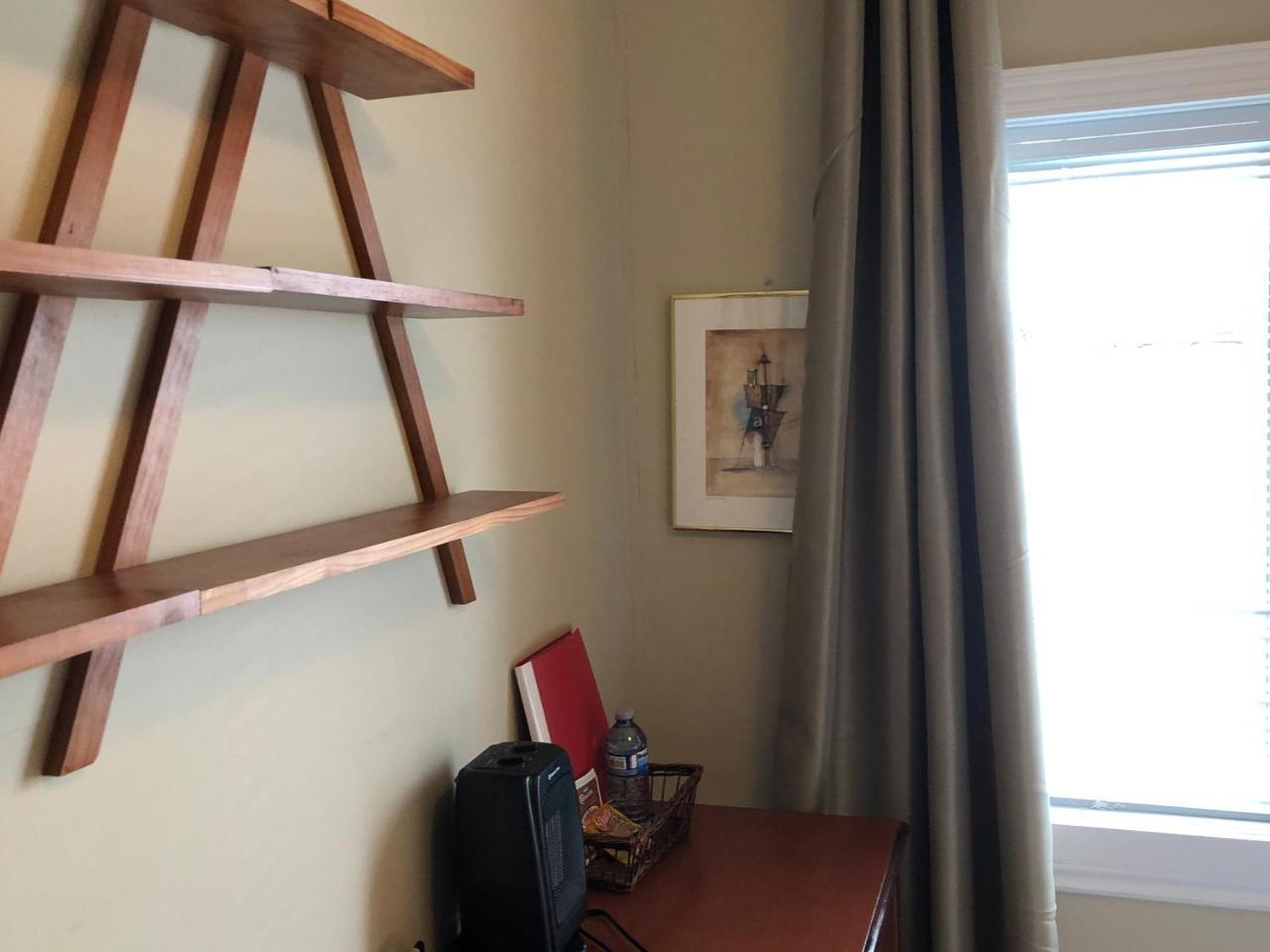 וונקובר Cozy Bedrooms Guest House מראה חיצוני תמונה